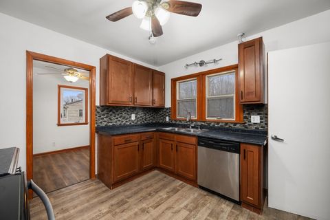 Tiny photo for 612 WAVERLY Road, Davenport, IA 52804 (MLS # 12582813)