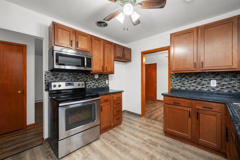 Tiny photo for 612 WAVERLY Road, Davenport, IA 52804 (MLS # 12582813)