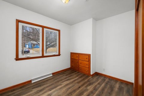 Tiny photo for 612 WAVERLY Road, Davenport, IA 52804 (MLS # 12582813)