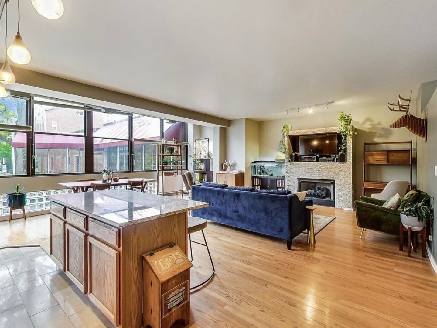 5200 S Ellis Avenue 112