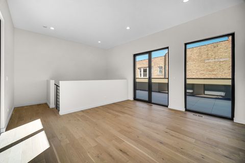 Tiny photo for 6218 S Woodlawn Avenue #F, Chicago, IL 60637 (MLS # 12642373)