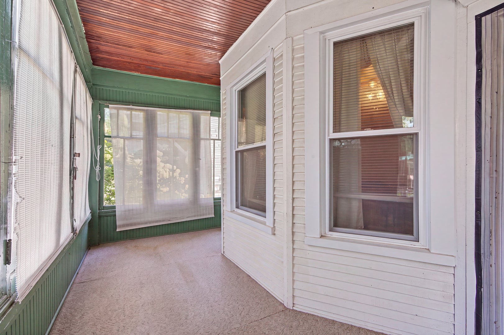5057 W Superior Street