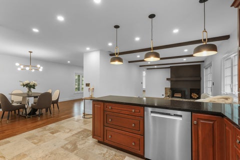 Tiny photo for 575 Gateshead Avenue N, Elk Grove Village, IL 60007 (MLS # 12749102)