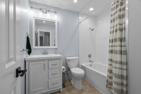 Tiny photo for 575 Gateshead Avenue N, Elk Grove Village, IL 60007 (MLS # 12749102)