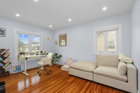 Tiny photo for 575 Gateshead Avenue N, Elk Grove Village, IL 60007 (MLS # 12749102)