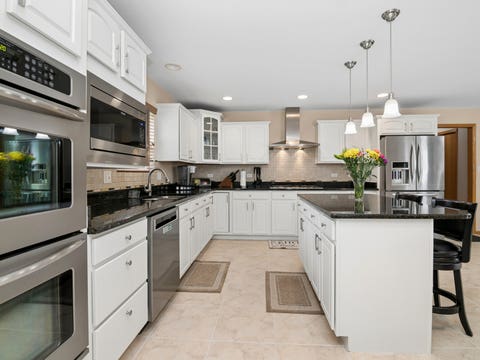 Tiny photo for 1527 Tienstra Court, Homewood, IL 60430 (MLS # 12714993)