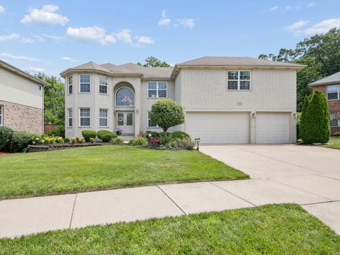 Photo of 1527 Tienstra Court, Homewood, IL 60430 (MLS # 12714993)