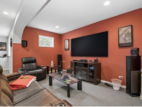 Tiny photo for 1527 Tienstra Court, Homewood, IL 60430 (MLS # 12714993)