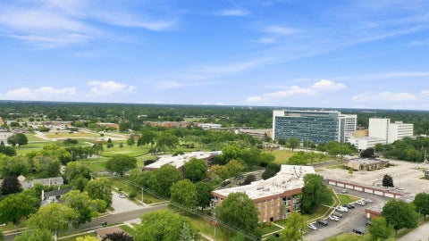 Tiny photo for 1025 S Fernandez Avenue #1S, Arlington Heights, IL 60005 (MLS # 12666152)