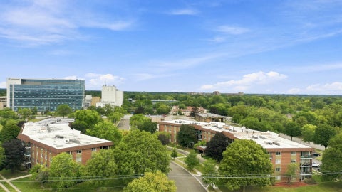 Tiny photo for 1025 S Fernandez Avenue #1S, Arlington Heights, IL 60005 (MLS # 12666152)