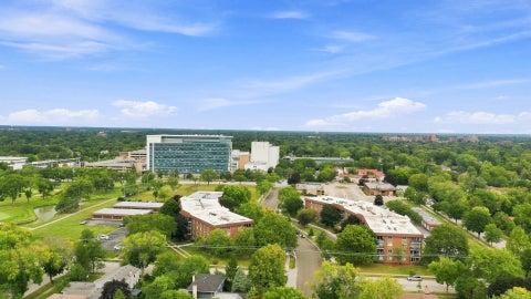 Tiny photo for 1025 S Fernandez Avenue #1S, Arlington Heights, IL 60005 (MLS # 12666152)