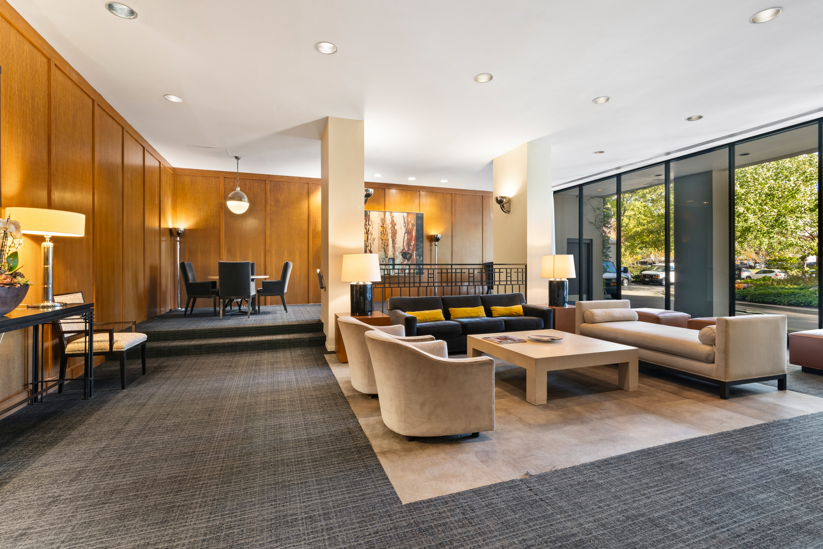 2626 N Lakeview Avenue 1509