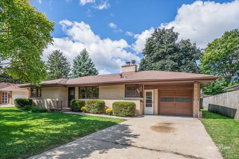Photo of 803 Alann Drive, Joliet, IL 60435 (MLS # 12458380)