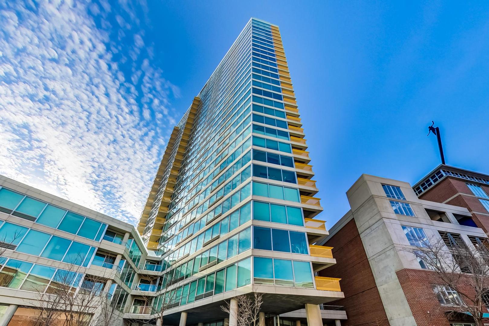 1720 MAPLE Avenue 2340