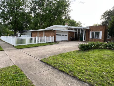 Photo of 616 Seneca Drive, Aurora, IL 60506 (MLS # 12679205)