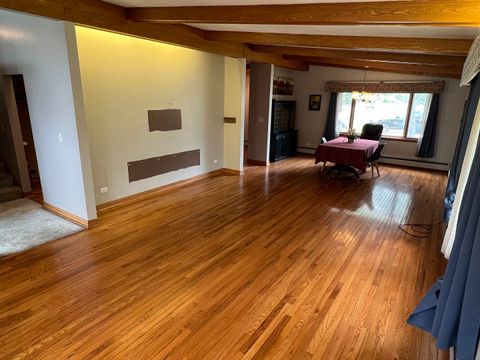 Tiny photo for 616 Seneca Drive, Aurora, IL 60506 (MLS # 12679205)