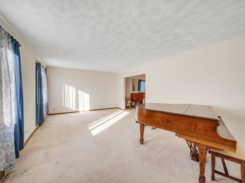 Tiny photo for 1011 Iroquois Drive, Elgin, IL 60123 (MLS # 12774944)