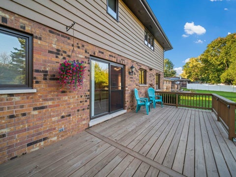 Tiny photo for 1011 Iroquois Drive, Elgin, IL 60123 (MLS # 12774944)