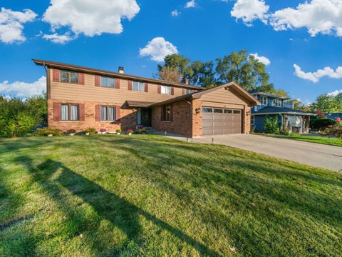 Tiny photo for 1011 Iroquois Drive, Elgin, IL 60123 (MLS # 12774944)