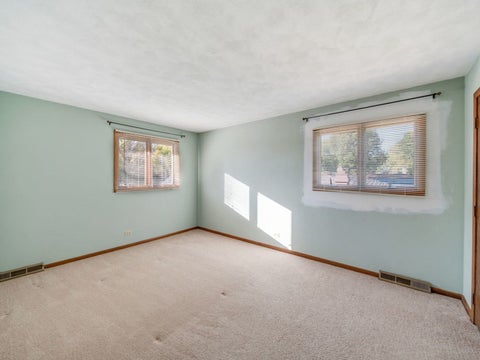 Tiny photo for 1011 Iroquois Drive, Elgin, IL 60123 (MLS # 12774944)