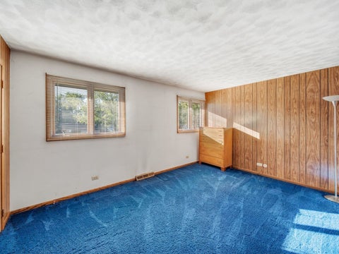 Tiny photo for 1011 Iroquois Drive, Elgin, IL 60123 (MLS # 12774944)