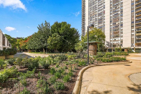 Tiny photo for 1460 N Sandburg Terrace #1110, Chicago, IL 60610 (MLS # 12772037)