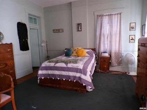 Tiny photo for 410 S Saint Louis Street, Sparta, IL 62286 (MLS # EB458832)