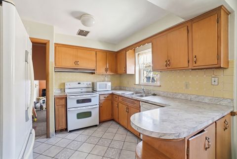 Tiny photo for 10140 S Washtenaw Avenue, Chicago, IL 60655 (MLS # 12630251)