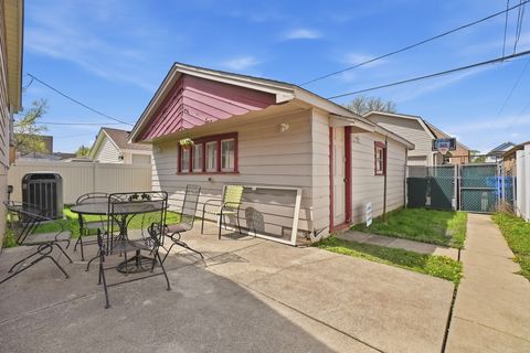 Tiny photo for 10140 S Washtenaw Avenue, Chicago, IL 60655 (MLS # 12630251)