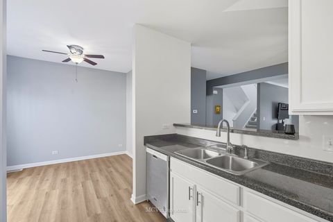 Tiny photo for 1741 Fredericksburg Lane, Aurora, IL 60503 (MLS # 12487941)