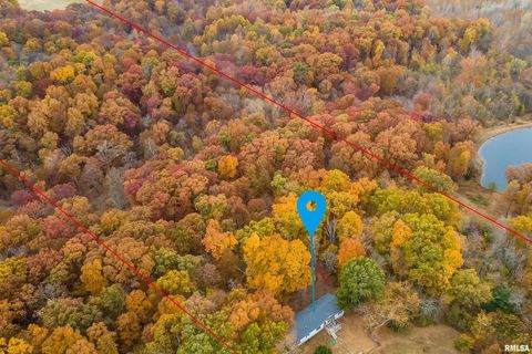 Tiny photo for 375 Lakota Way, Carbondale, IL 62902 (MLS # QC4270065)