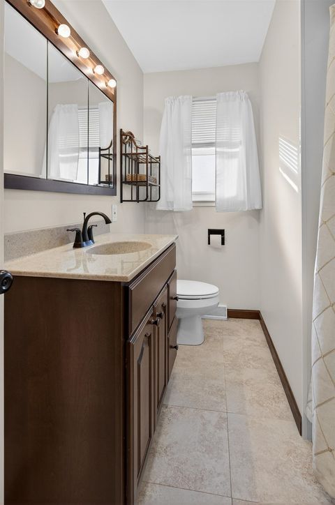 Tiny photo for 1136 4th Avenue N, Clinton, IA 52732 (MLS # 100000479)