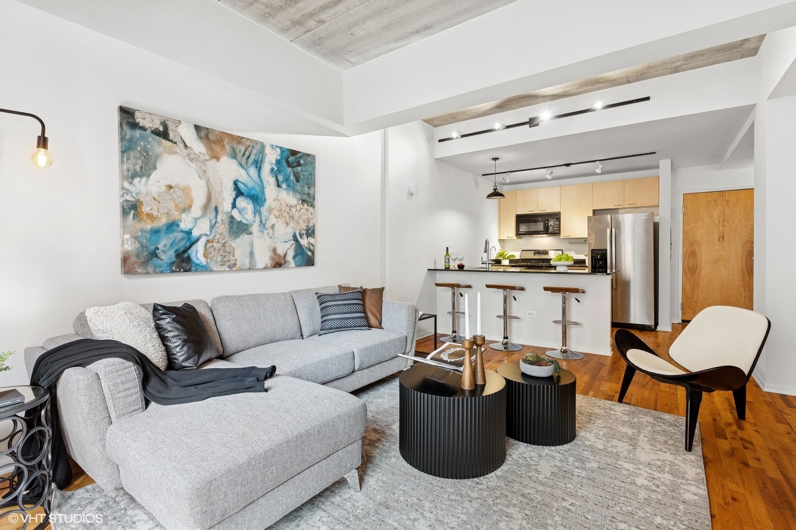 1440 S Michigan Avenue 521