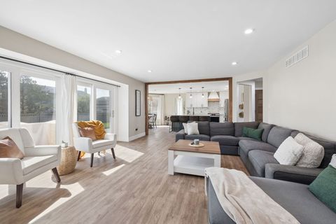 Tiny photo for 19443 Edgebrook Lane, Tinley Park, IL 60487 (MLS # 12620016)