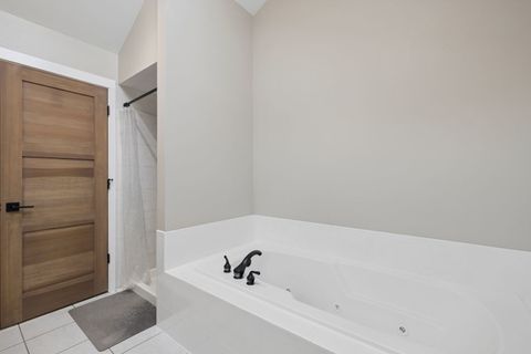 Tiny photo for 19443 Edgebrook Lane, Tinley Park, IL 60487 (MLS # 12620016)