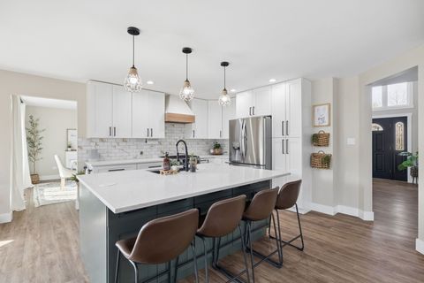 Tiny photo for 19443 Edgebrook Lane, Tinley Park, IL 60487 (MLS # 12620016)