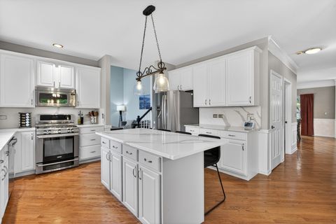 Tiny photo for 941 Par Drive, Algonquin, IL 60102 (MLS # 12649846)