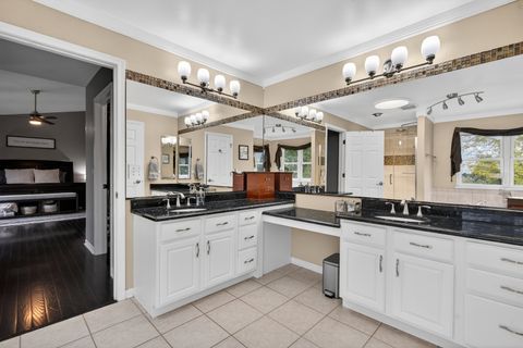 Tiny photo for 941 Par Drive, Algonquin, IL 60102 (MLS # 12649846)