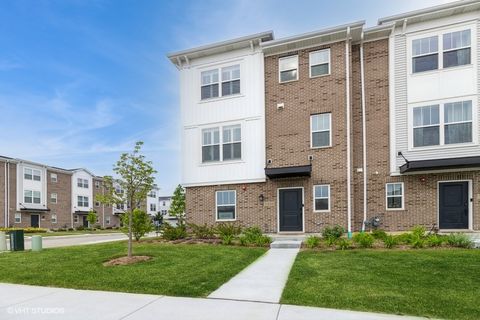 Photo of 1533 Executive Way, Des Plaines, IL 60018 (MLS # 12493671)