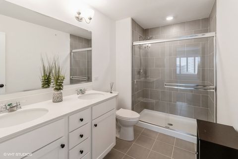 Tiny photo for 1533 Executive Way, Des Plaines, IL 60018 (MLS # 12493671)