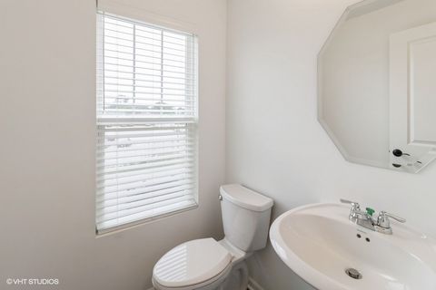 Tiny photo for 1533 Executive Way, Des Plaines, IL 60018 (MLS # 12493671)