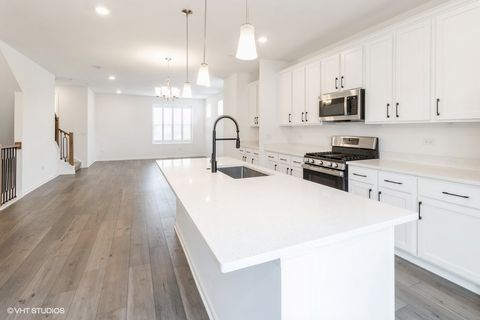 Tiny photo for 1533 Executive Way, Des Plaines, IL 60018 (MLS # 12493671)