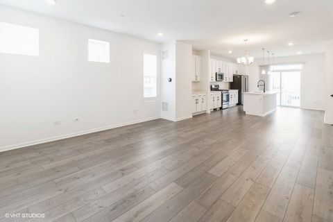 Tiny photo for 1533 Executive Way, Des Plaines, IL 60018 (MLS # 12493671)