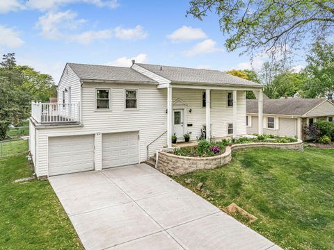 1810 Portsmouth Lane Schaumburg IL 60194