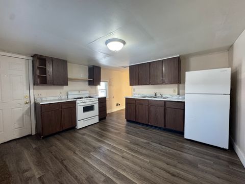 Tiny photo for 412 E Columbia Avenue, Champaign, IL 61820 (MLS # 12619797)