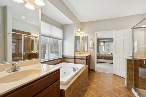 Tiny photo for 82 Open Parkway S, Hawthorn Woods, IL 60047 (MLS # 12512242)