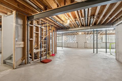 Tiny photo for 82 Open Parkway S, Hawthorn Woods, IL 60047 (MLS # 12512242)