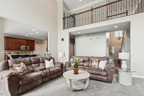 Tiny photo for 82 Open Parkway S, Hawthorn Woods, IL 60047 (MLS # 12512242)