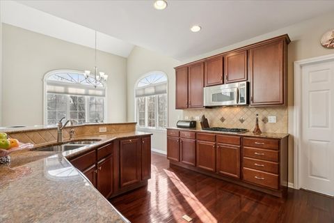 Tiny photo for 82 Open Parkway S, Hawthorn Woods, IL 60047 (MLS # 12512242)