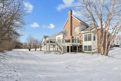 Tiny photo for 82 Open Parkway S, Hawthorn Woods, IL 60047 (MLS # 12512242)